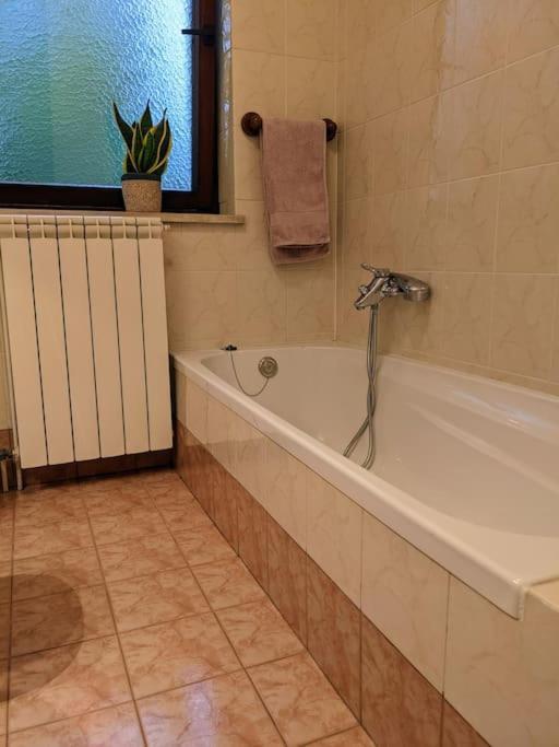 Apartment Kolodvor Dornberk Экстерьер фото